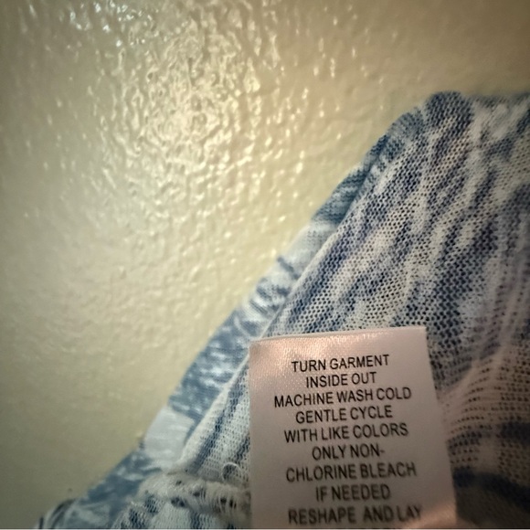 Shana Blue and White Patterned Tunic Dress - Picture 5 of 5